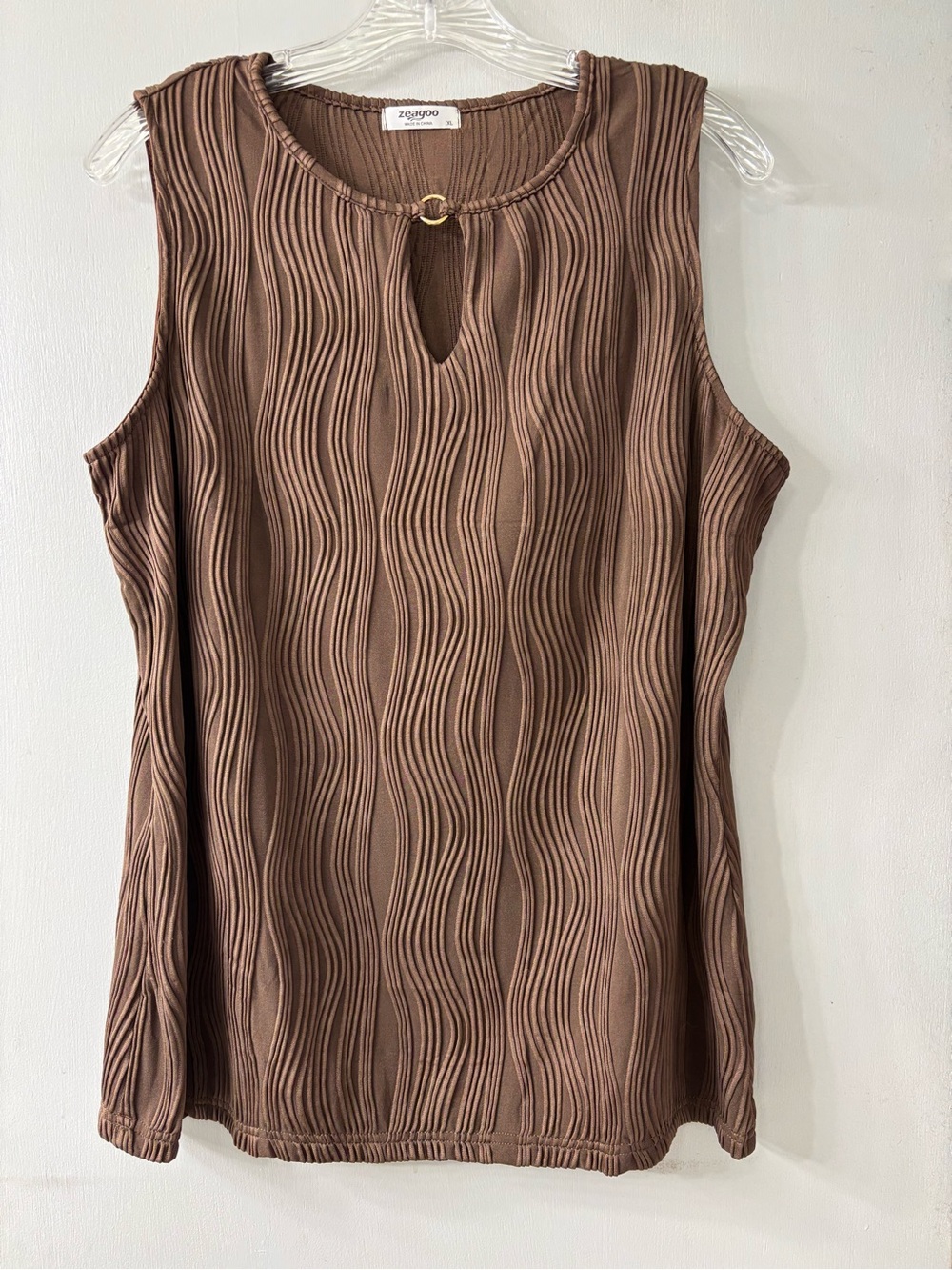Zeagoo Women's XL Brown Textured Knit Sleeveless Round Neck Stretch
Tank Top